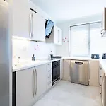 Balcony - - Spacious - Sunny Apartman Budapest