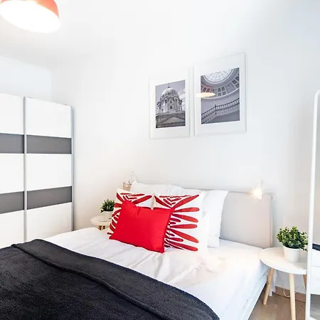 Apartman Balcony - - Spacious - Sunny