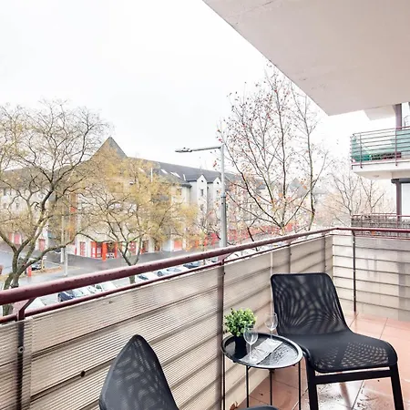 Balcony - - Spacious - Sunny Apartment