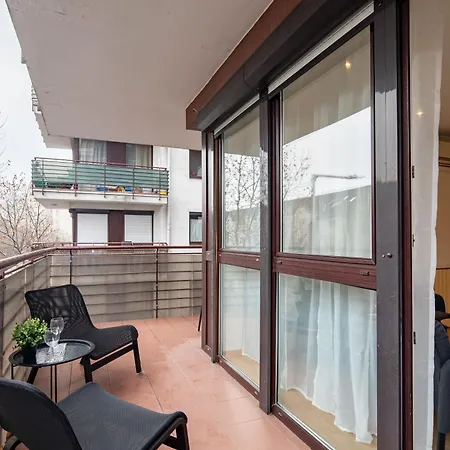 Balcony - - Spacious - Sunny Apartment Budapest