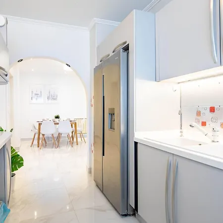 Balcony - - Spacious - Sunny 아파트 부다페스트