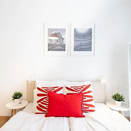 아파트 Balcony - - Spacious - Sunny *